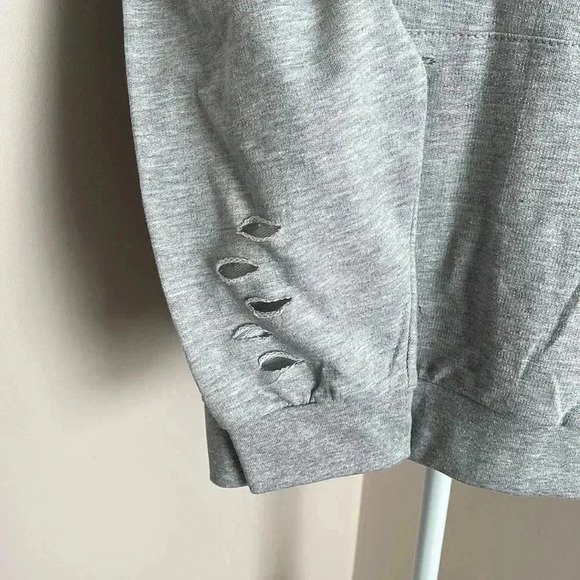 JOLIE & JOY Plus Size Destructed Sweatshirt - Picture 5 of 16